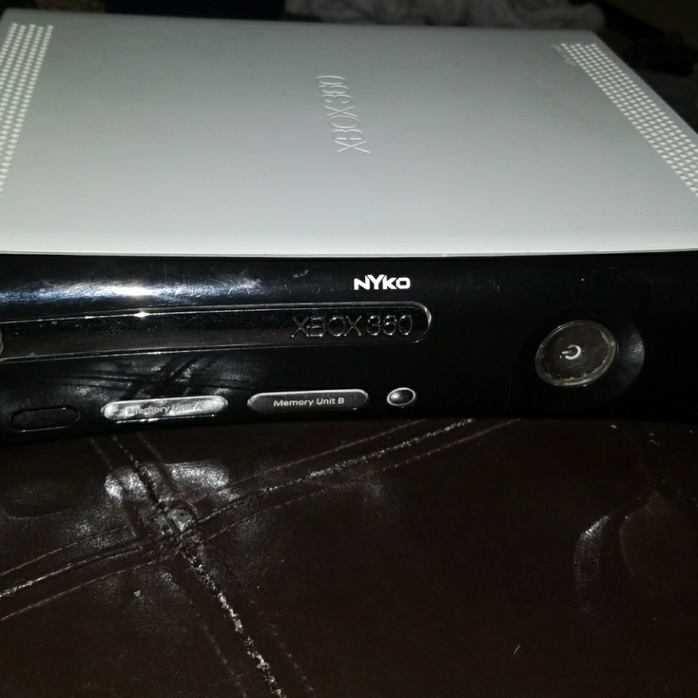 Xbox 360 "Nyko" console & 500 GB Hard Drive